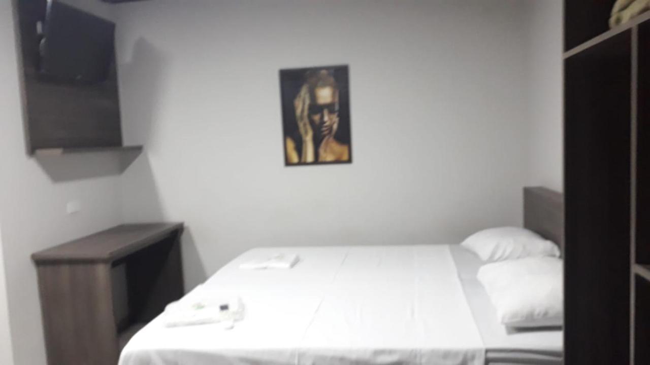 Hotel Rof Telemaco Borba ภายนอก รูปภาพ