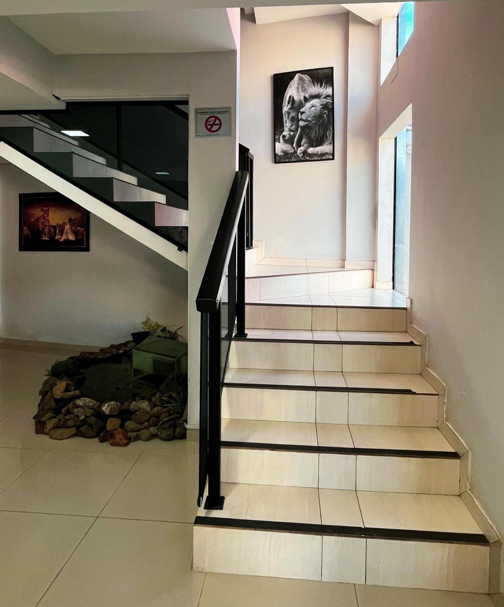 Hotel Rof Telemaco Borba ภายนอก รูปภาพ